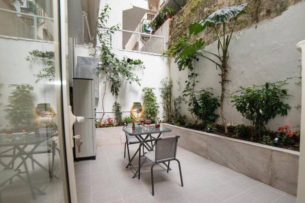 Ferienwohnung Brand New Aprt With Backyard In Lycabettus Hill ! Athen Exterior foto