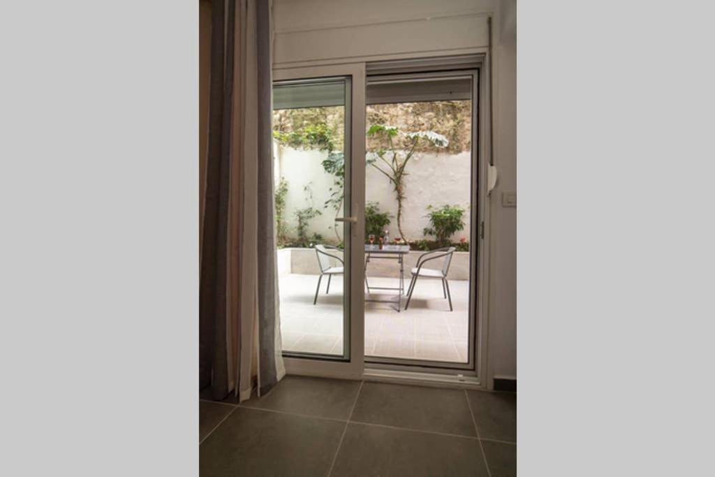 Ferienwohnung Brand New Aprt With Backyard In Lycabettus Hill ! Athen Exterior foto